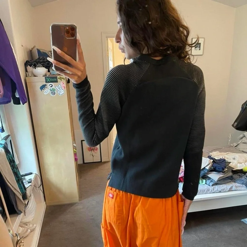 Nike Women's Black Crewneck